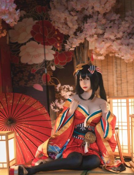 丰满的大胸女朋友3在线看