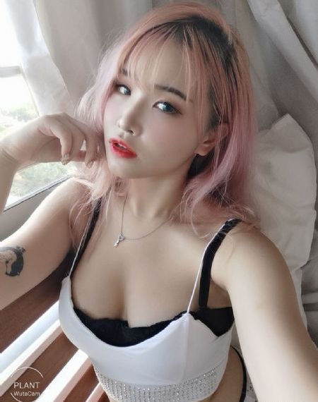 童颜美女